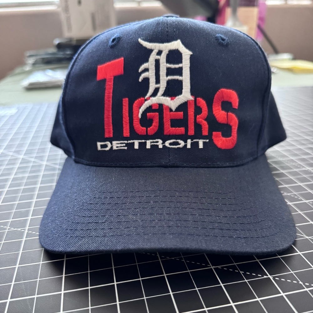 Vintage MLB Detroit Tigers Navy Blue Cap